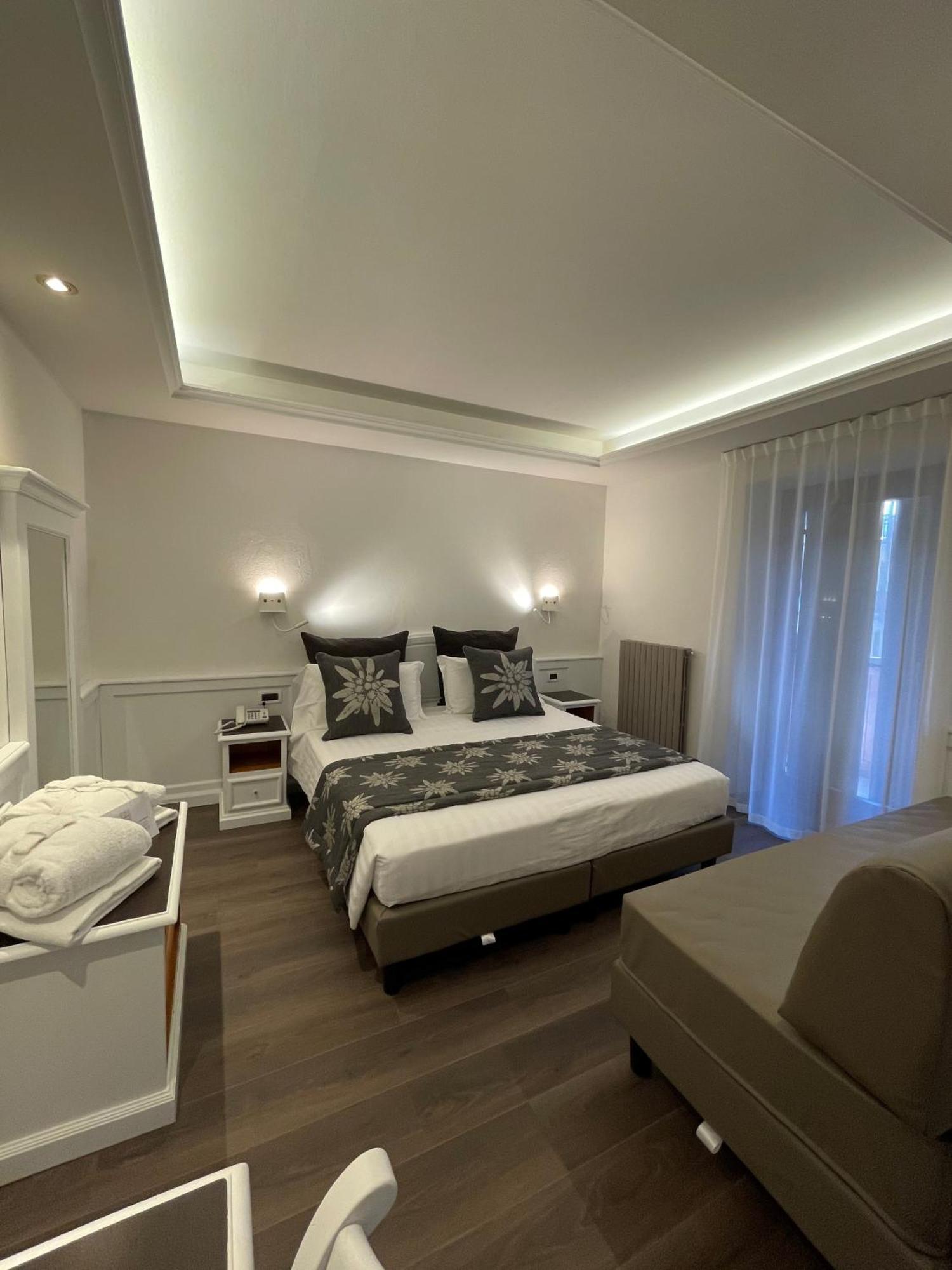 Hotel Isolabella Wellness Фієра-ді-Прим'єро Екстер'єр фото